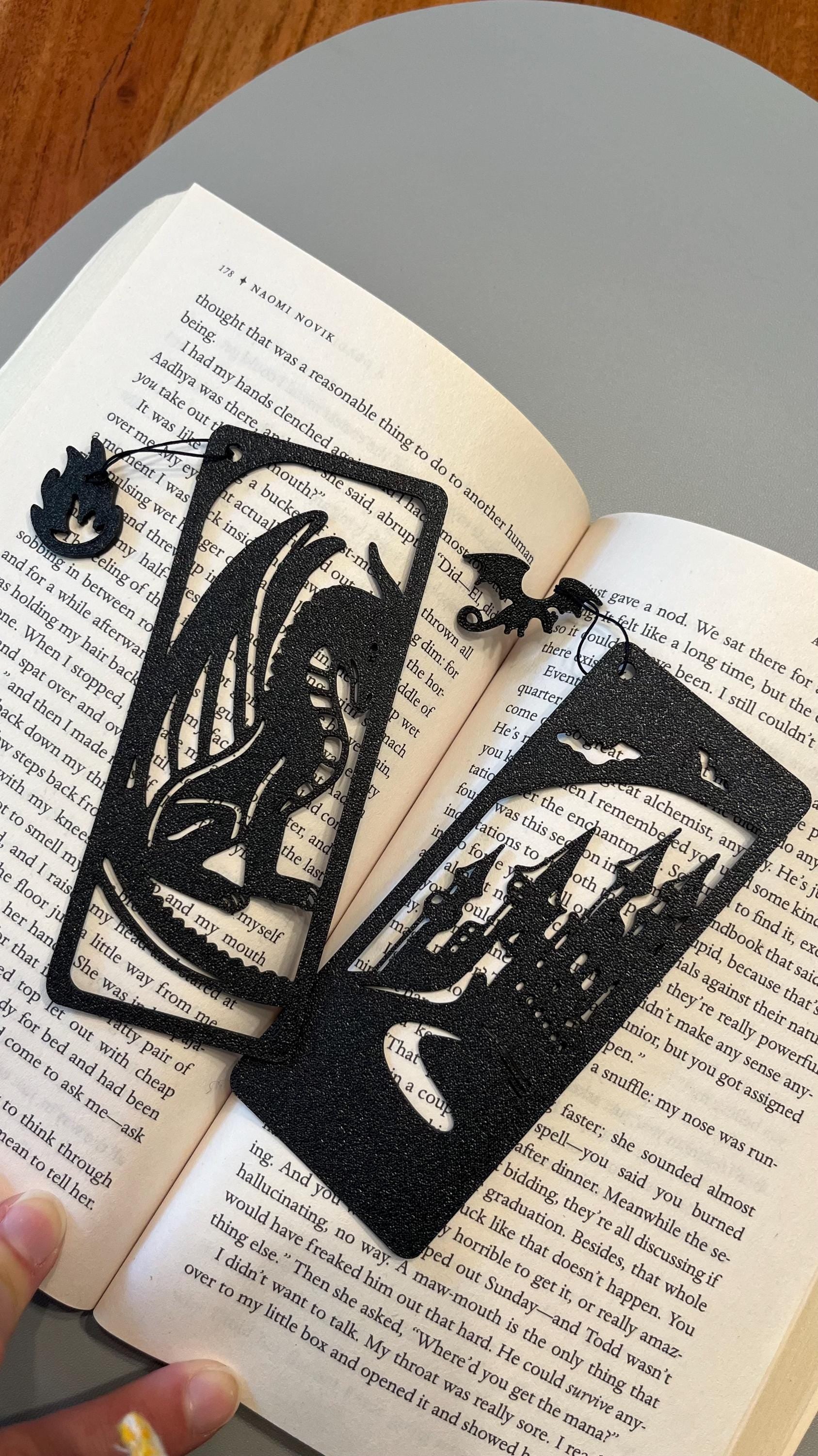 Fourth Wing / Throne of Glass Bookmark with Charm - Empyrean Fantasy Decor