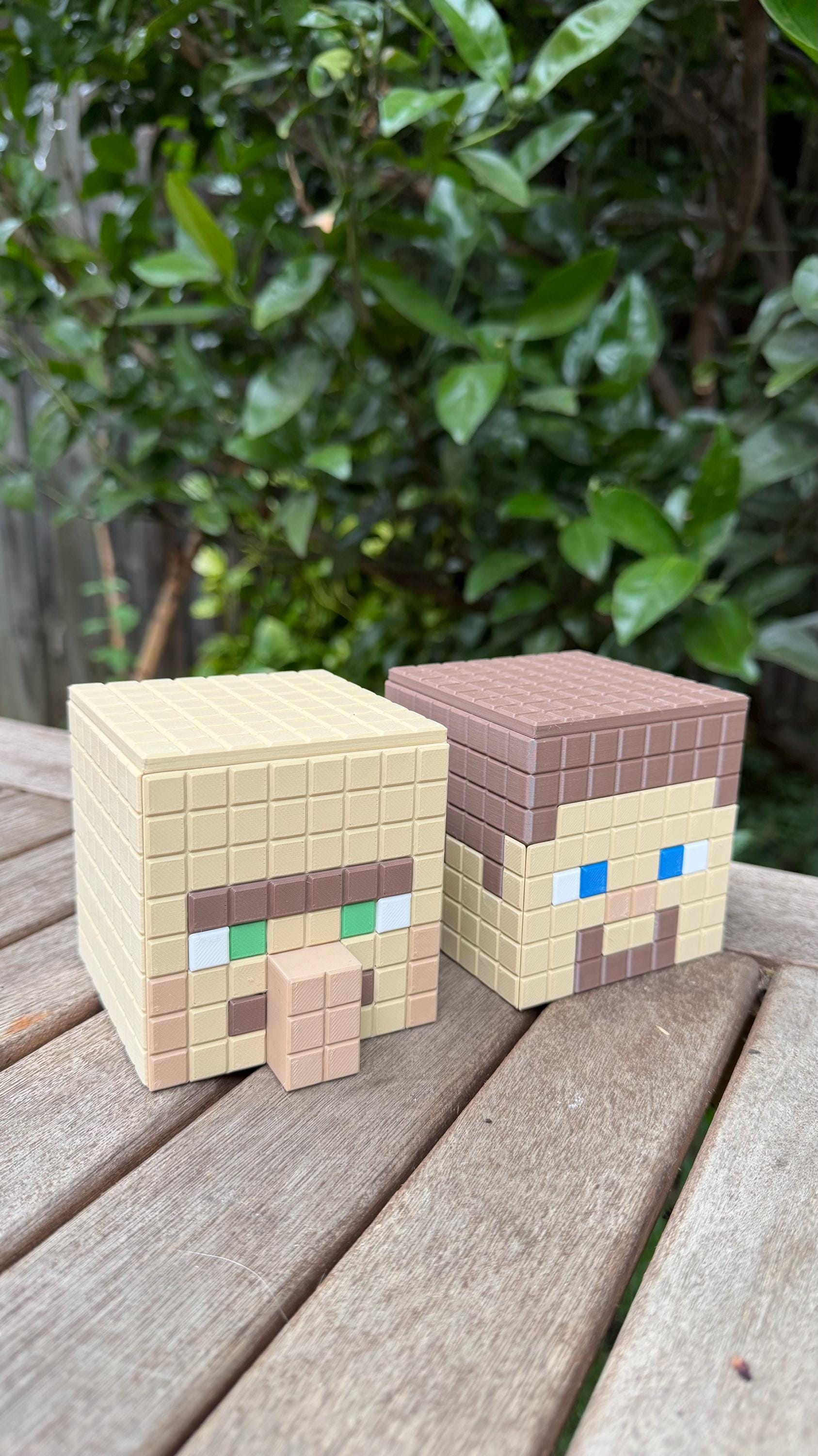 Minecraft Stationary Holders - Steve and Villager - Minecraft Movie Set | Retro Cozy Gaming | Kids videogame gift | Cute Office Table Decor