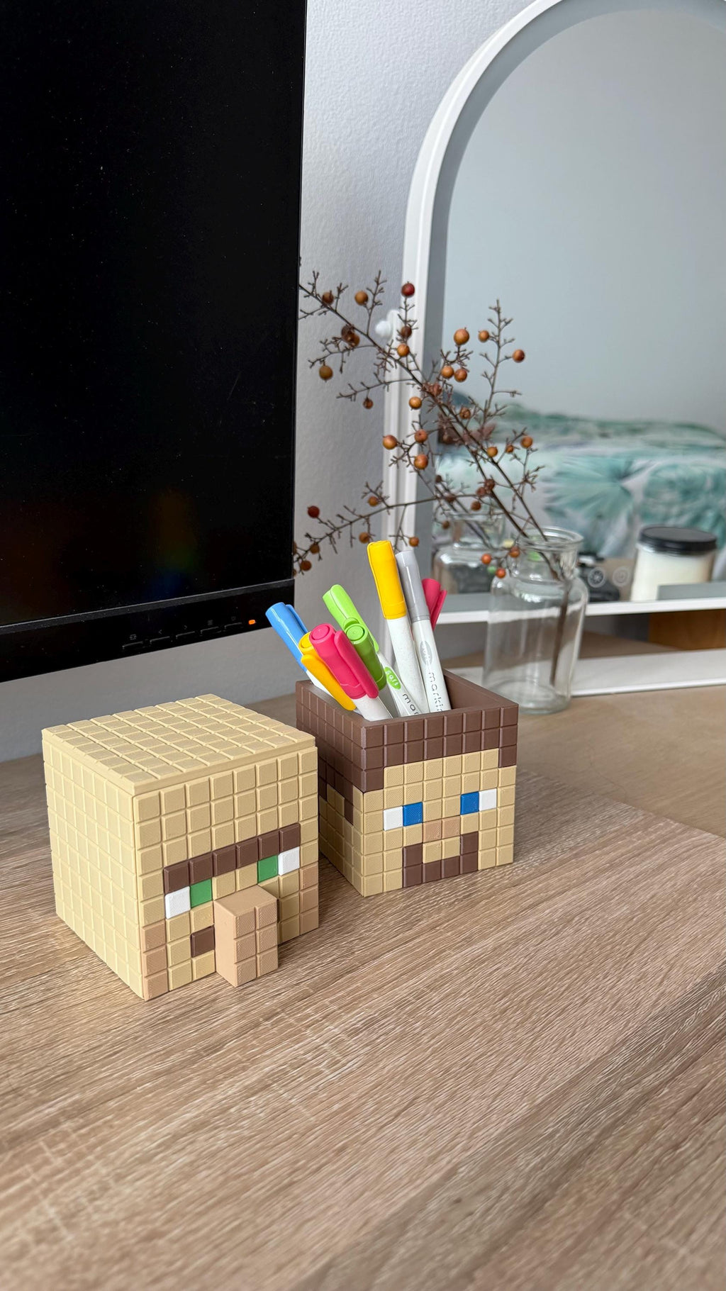 Minecraft Stationary Holders - Steve and Villager - Minecraft Movie Set | Retro Cozy Gaming | Kids videogame gift | Cute Office Table Decor