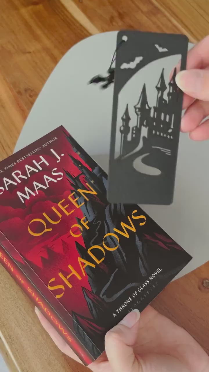 Fourth Wing / Throne of Glass Bookmark with Charm - Empyrean Fantasy Decor